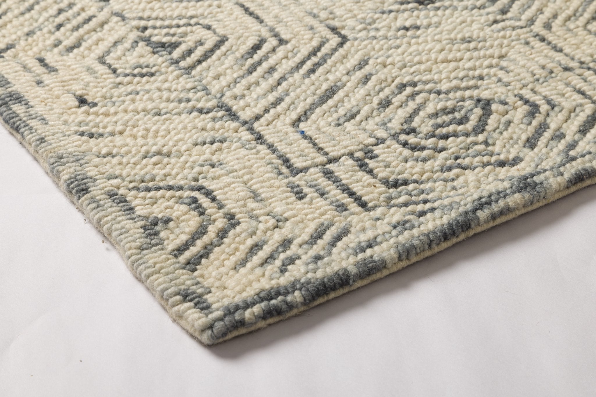 Slate Hexxa - Handcrafted Wool Carpet - Wool - 7*5 ft