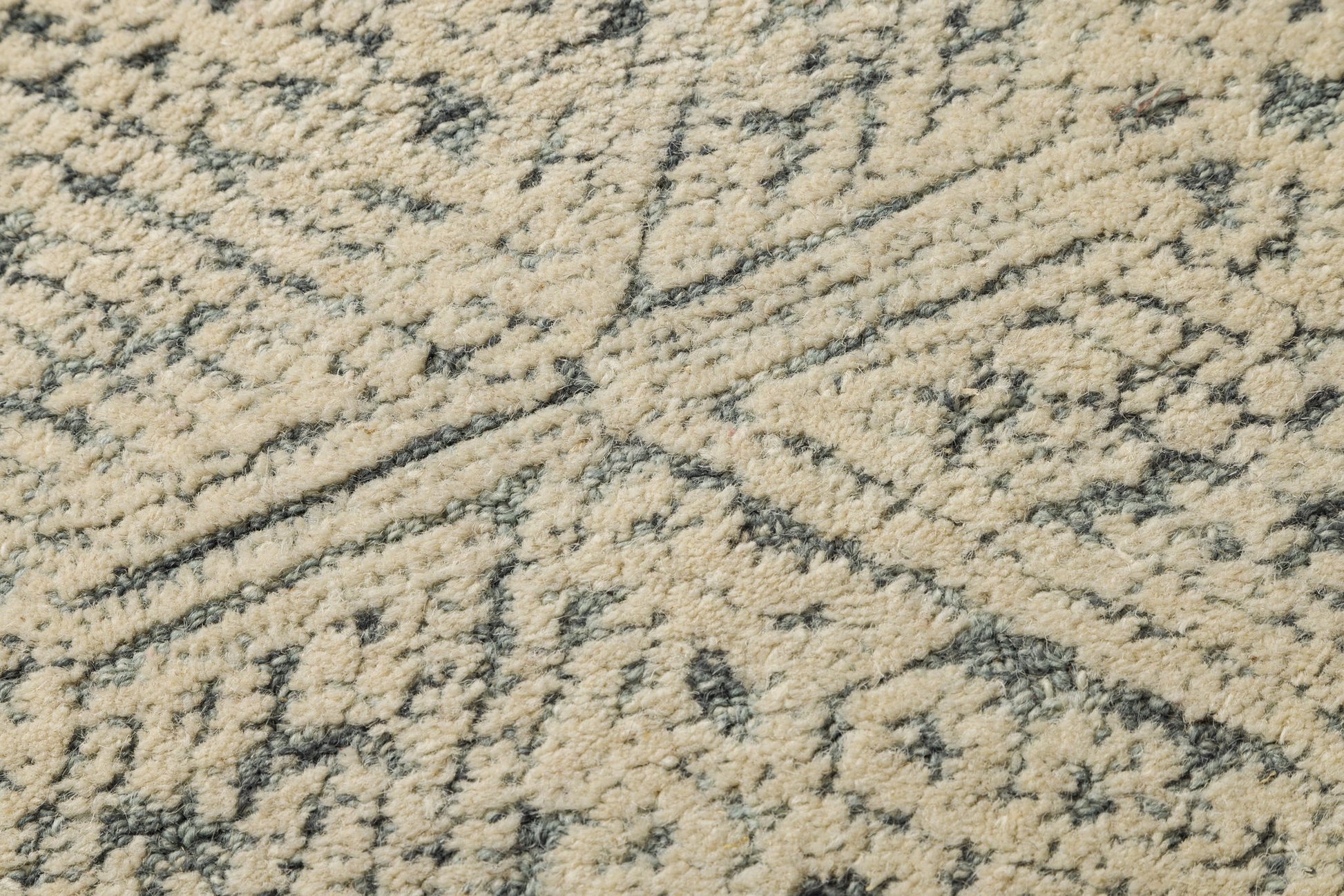 Aqua Vintage -  Handcrafted Wool Carpet - Wool - 7*5 ft