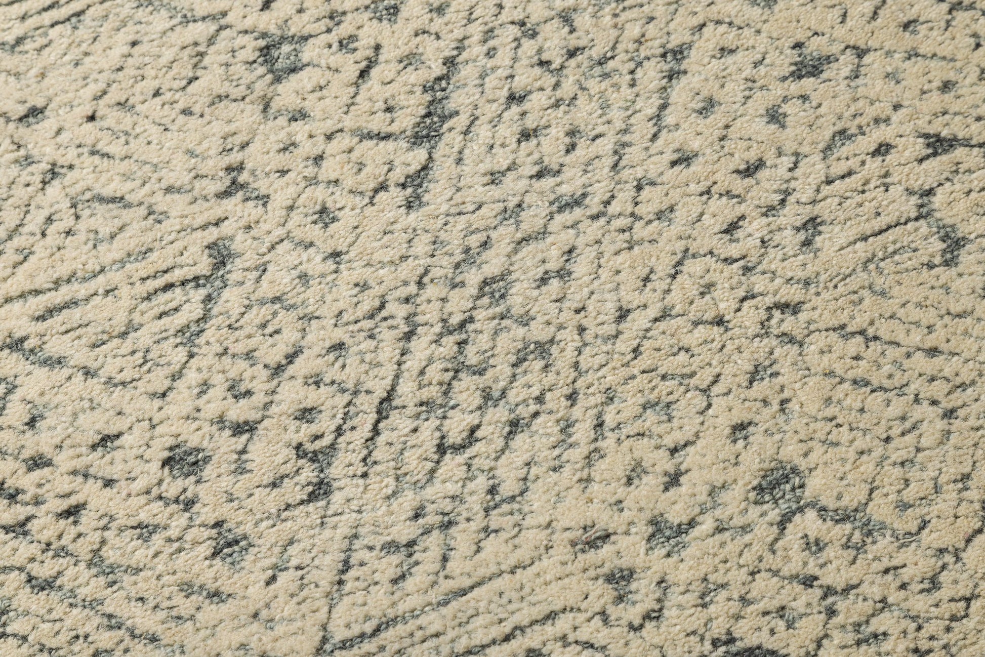 Aqua Vintage -  Handcrafted Wool Carpet - Wool - 7*5 ft