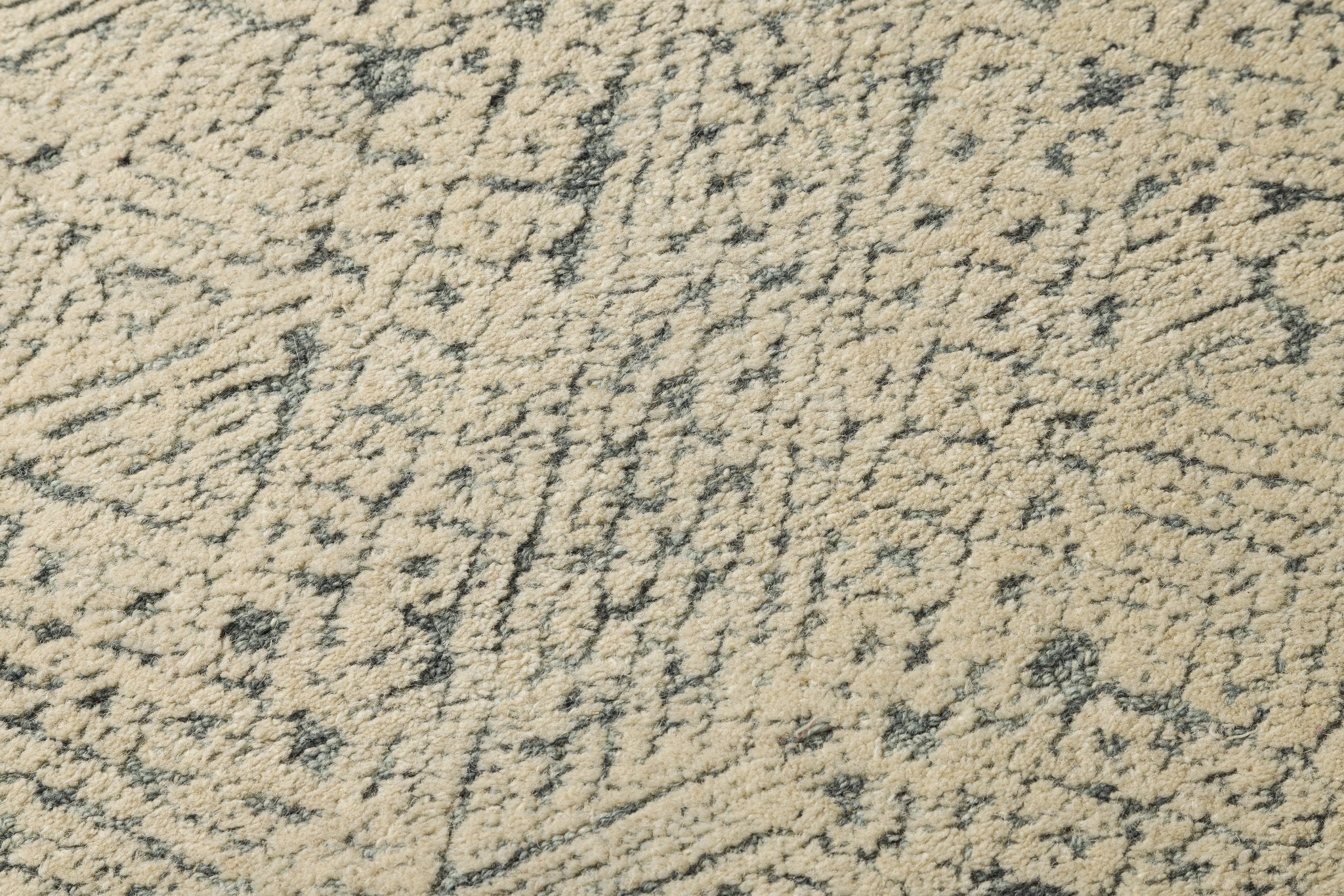 Aqua Vintage -  Handcrafted Wool Carpet - Wool - 7*5 ft