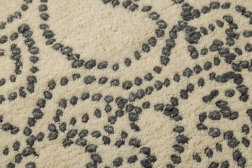 Honeycomb Gold -  Handcrafted Wool Carpet - Wool - 7*5 ft