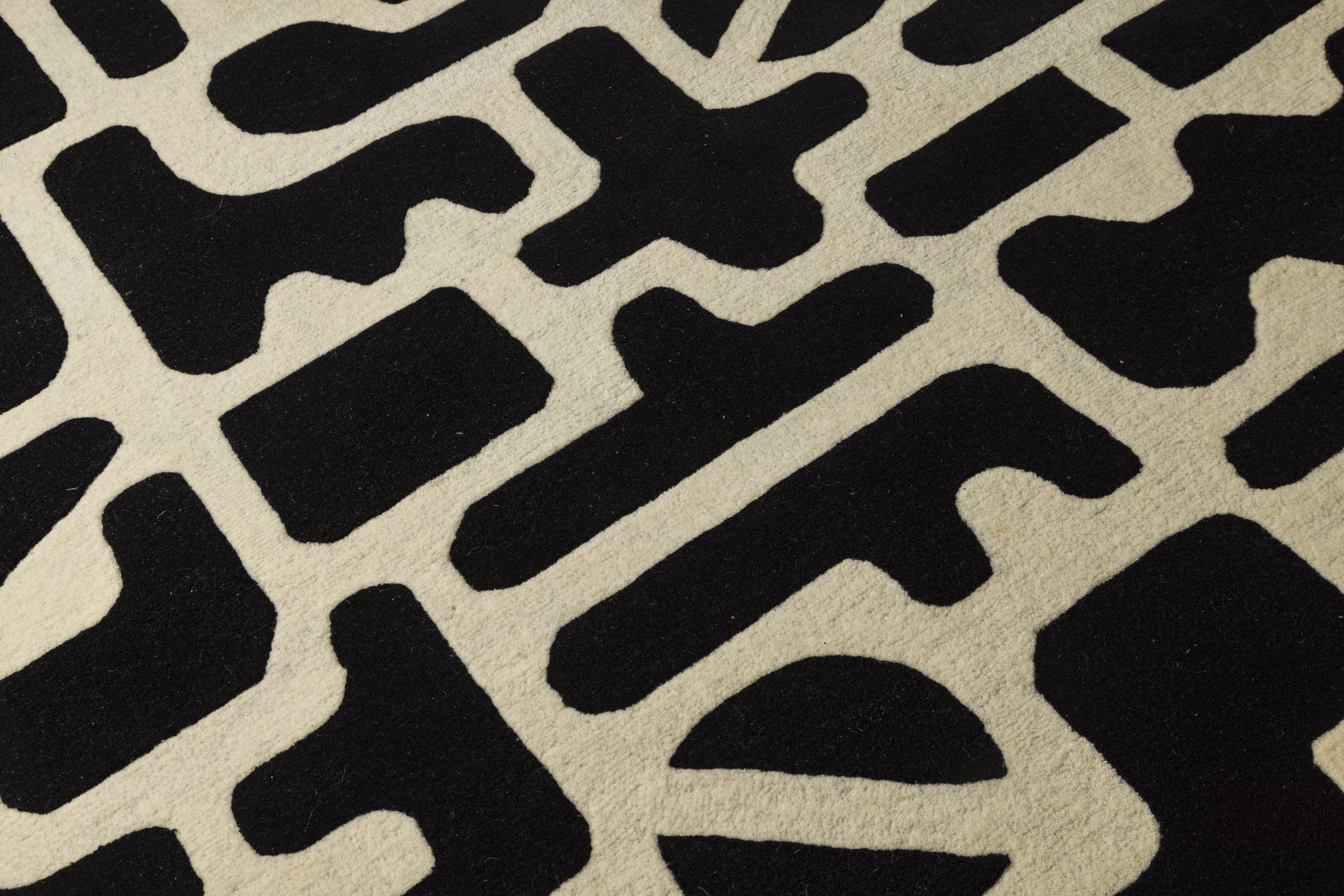 Obsidian - Handcrafted Wool Carpet - Wool - 7*5 ft