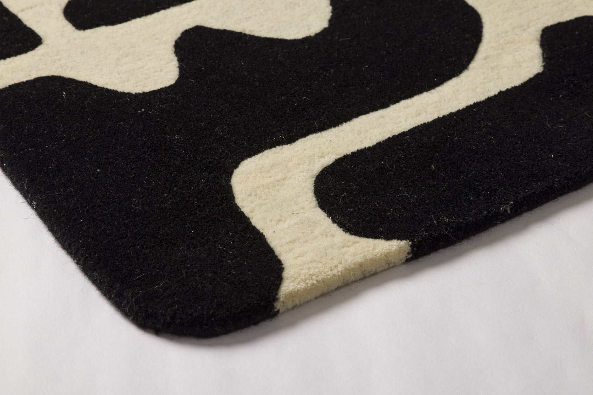 Obsidian - Handcrafted Wool Carpet - Wool - 7*5 ft