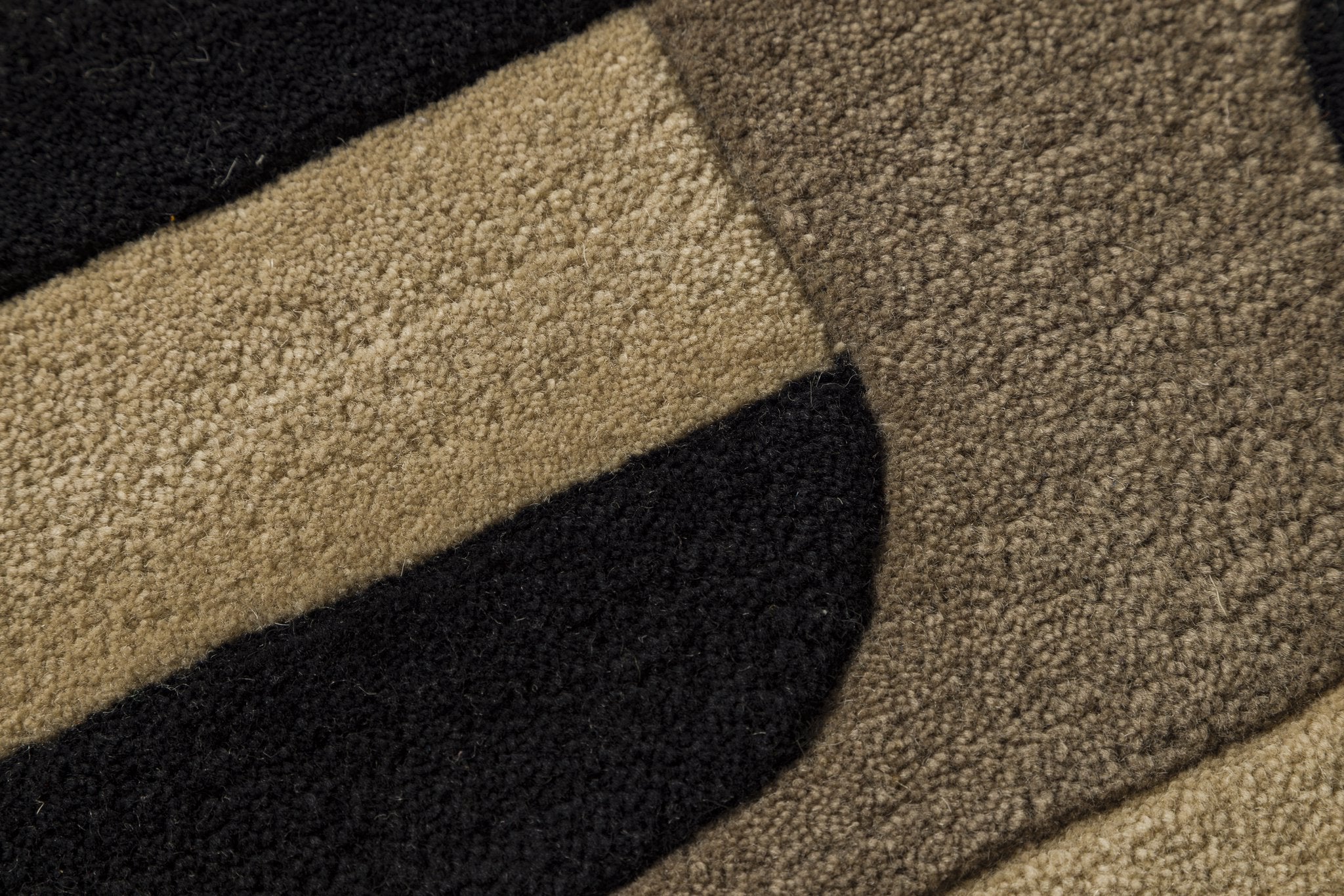 Taupe Blocks - Handcrafted Wool Carpet - Wool - 7*5 ft