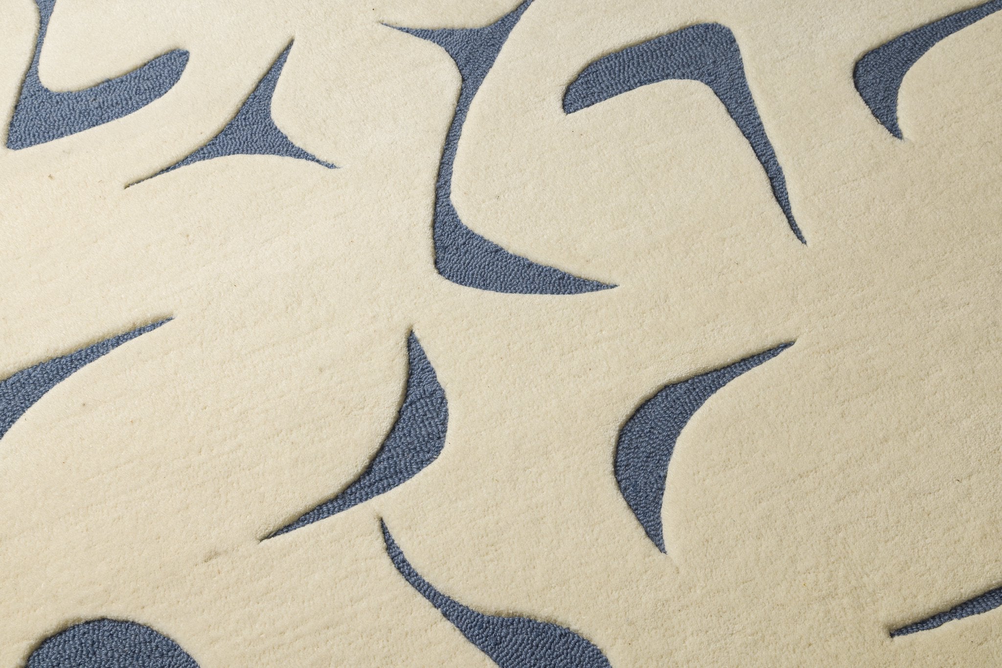 Blue White Motions - Handcrafted Wool Carpet - Wool - 7*5