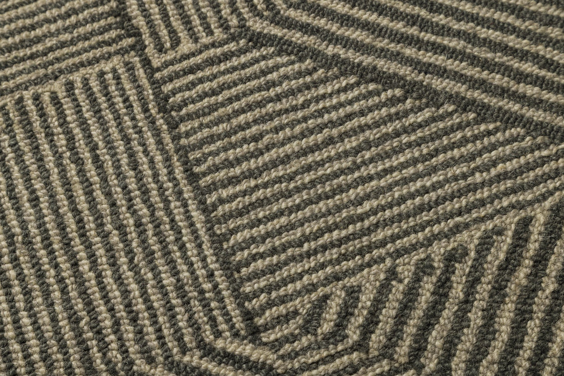 Grey Geo Blocks - Handcrafted Wool Carpet - Wool - 7*5