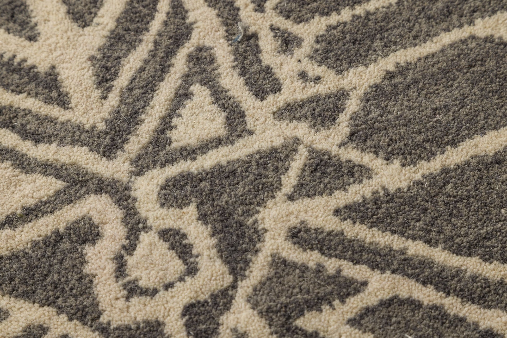 Heritage Geometry - Handcrafted Wool Carpet - 100% New Zeland Wool - 7.6*9.6