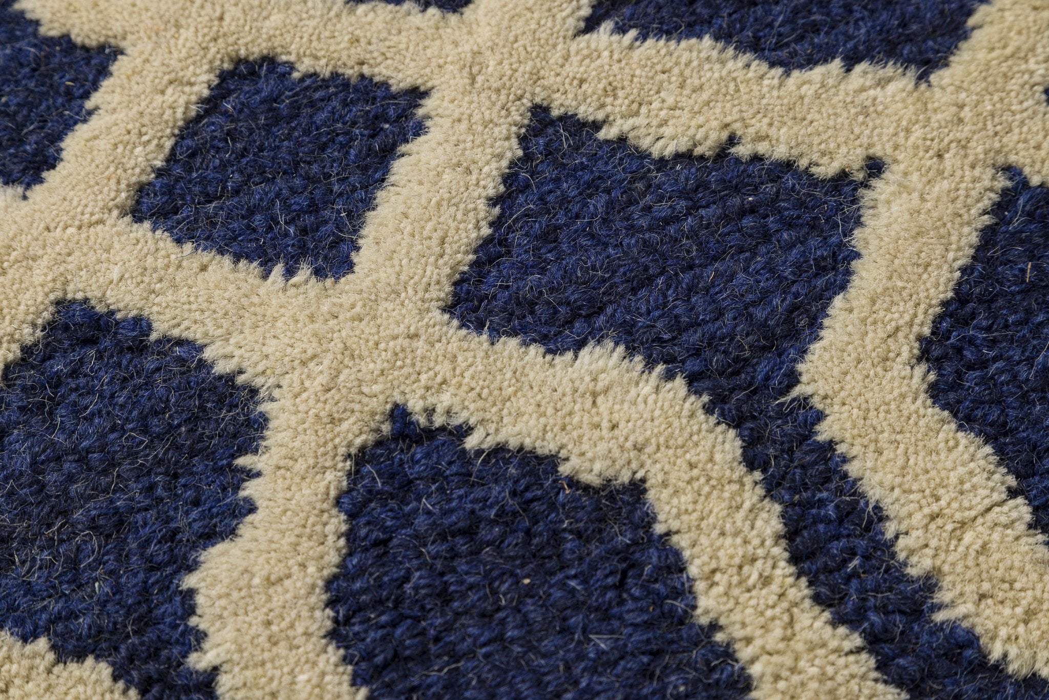 Blue Lattice – Handcrafted Wool Rug - 100% New Zeland Wool - 8*10