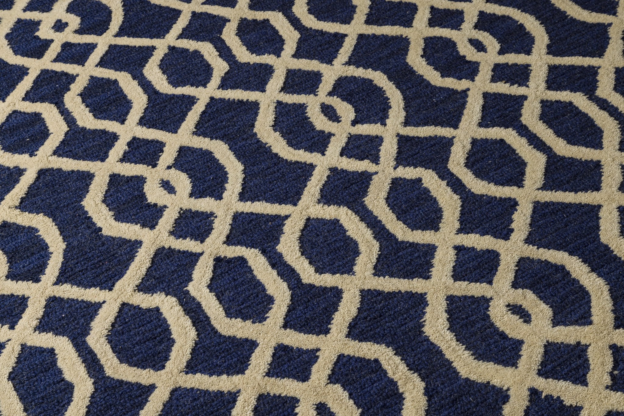 Blue Lattice – Handcrafted Wool Rug - 100% New Zeland Wool - 8*10