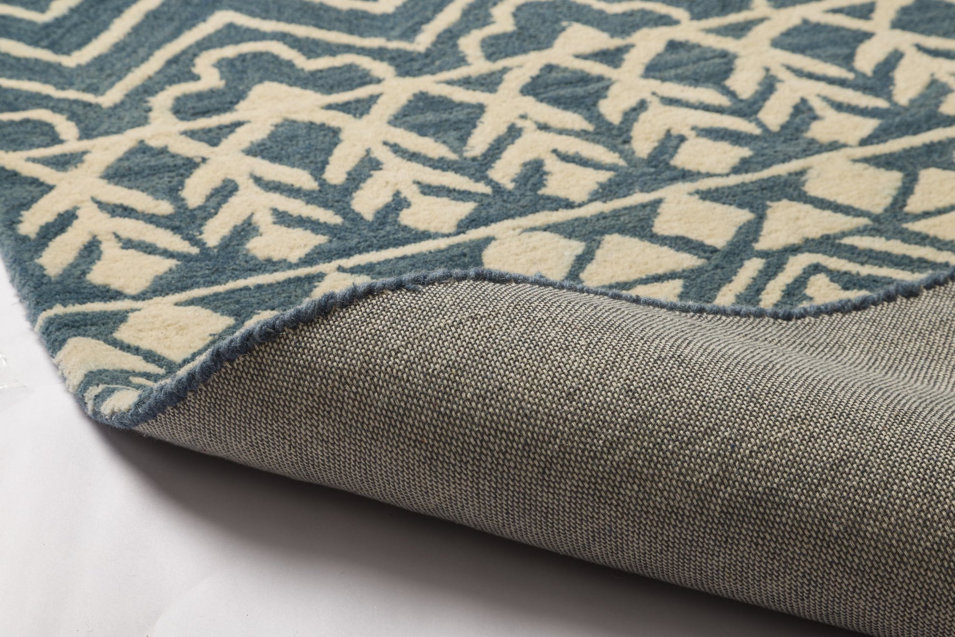 Tribal Rhythm – Handcrafted Wool Rug - 100% New Zeland Wool - 8*10