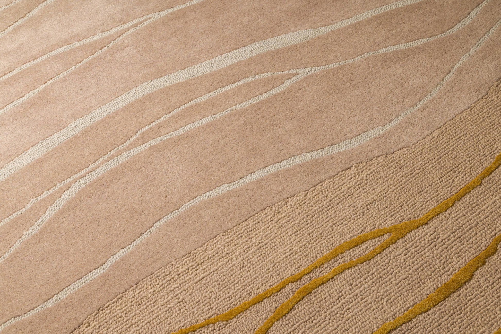 Soft Dunes – Minimalist Wool Carpet - Wool and Silk - 8*5