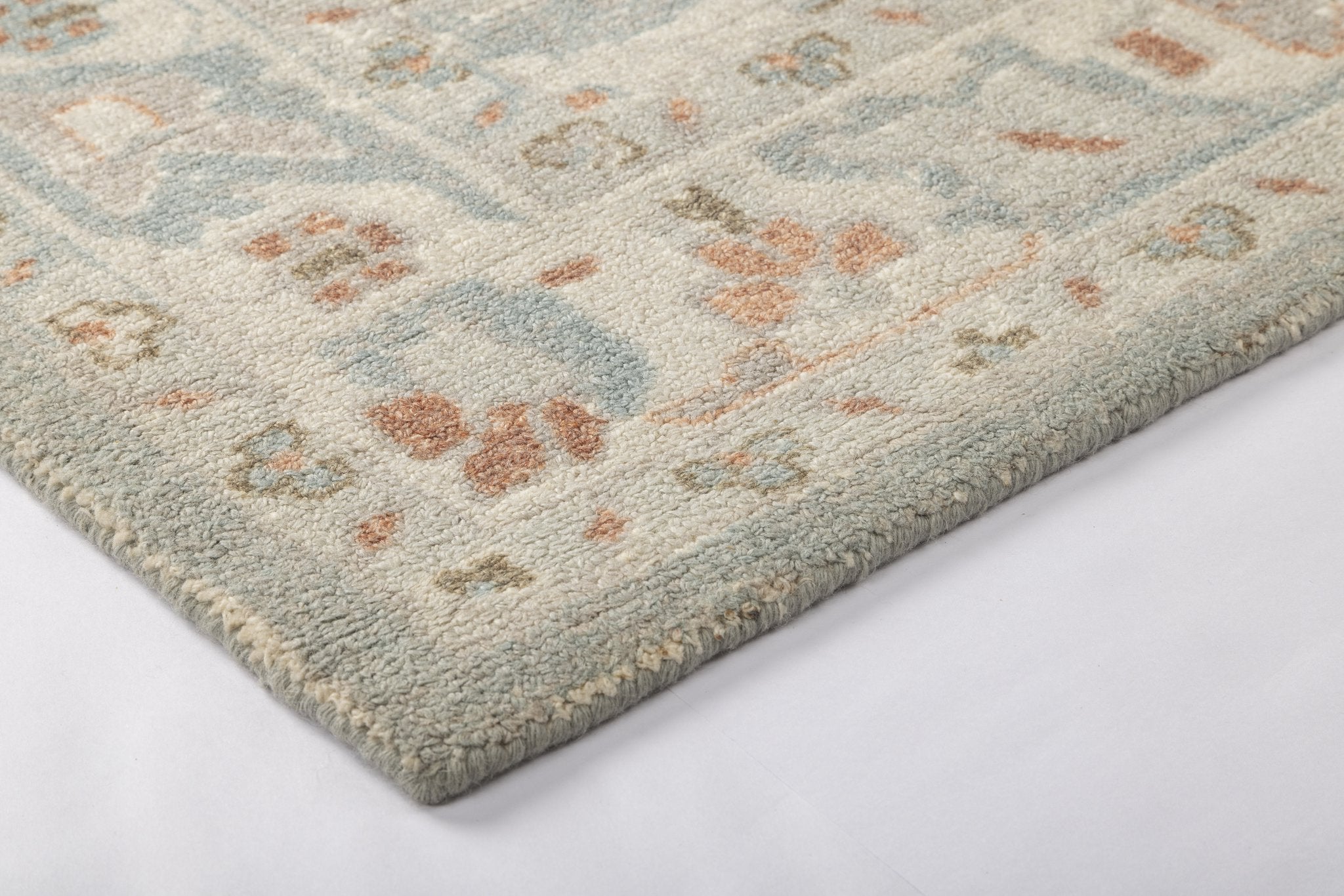 Skyloom Medallion - Handcrafted wool carpet - 100 % Wool - 8*5 ft