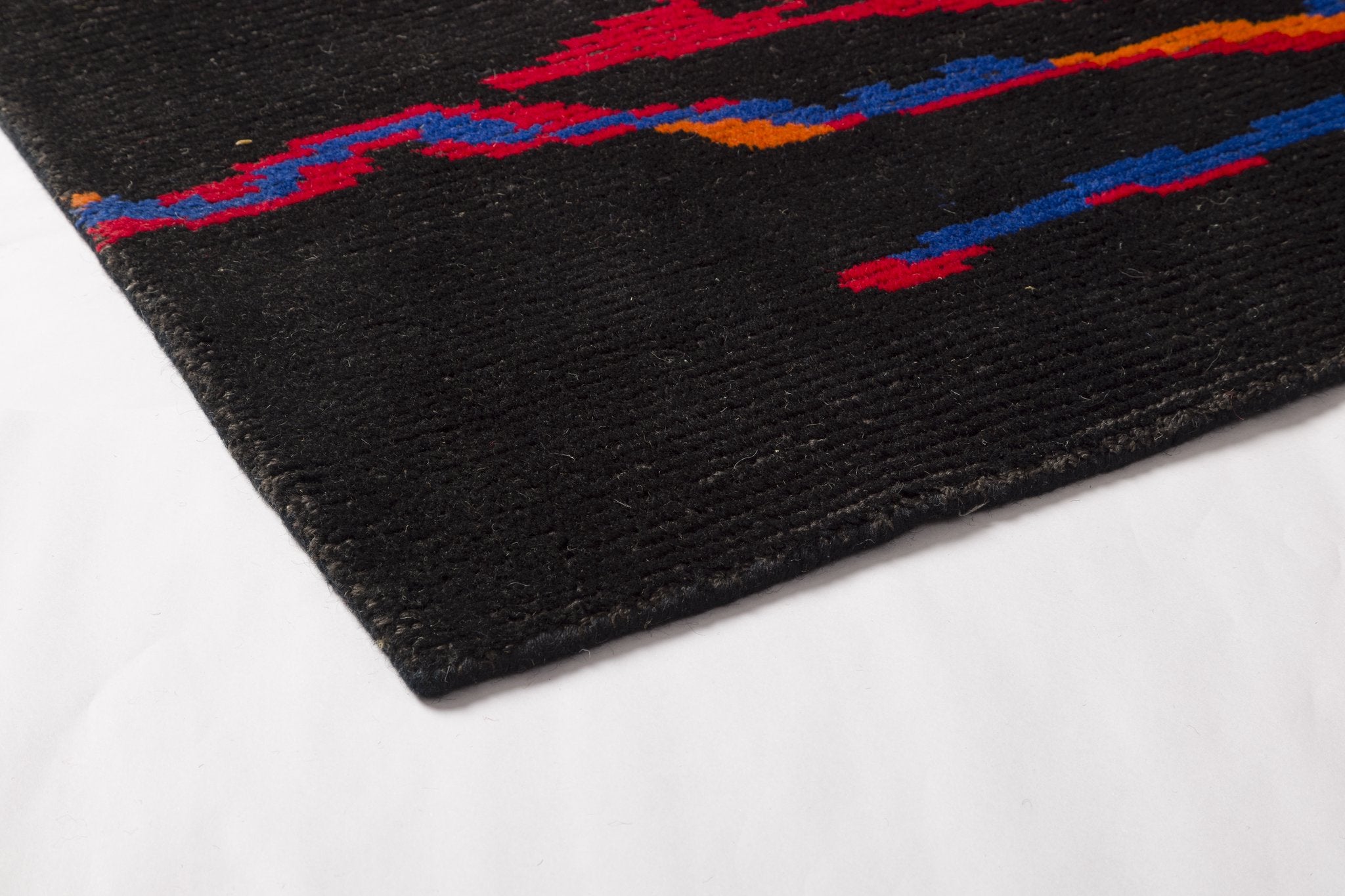 Midnight Pulse - Handcrafted Wool Carpet - 100% Wool - 8*5