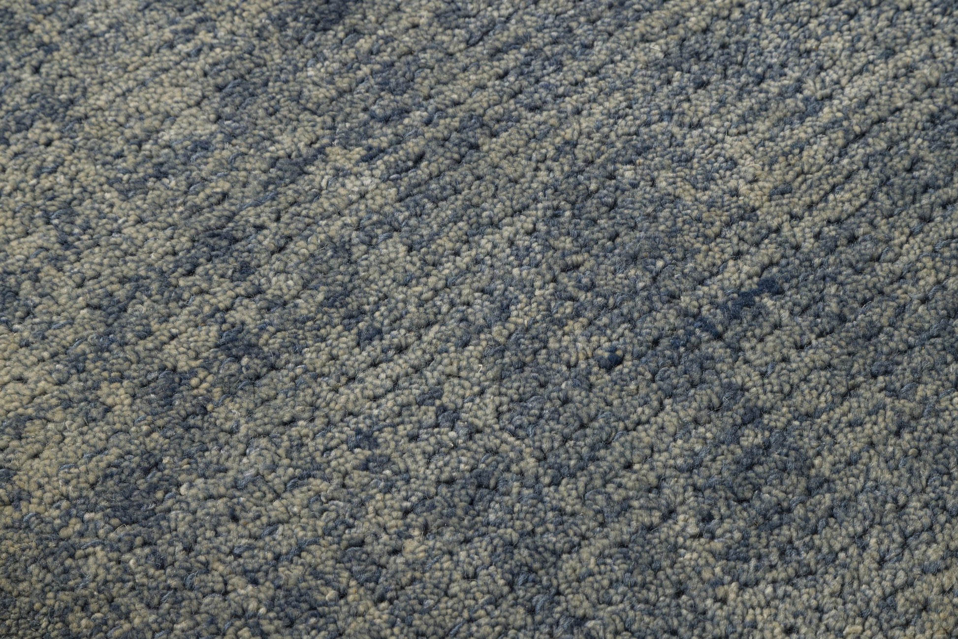 Mistline Texture - Handcrafted Wool Carpet - 100% Wool - 8*5