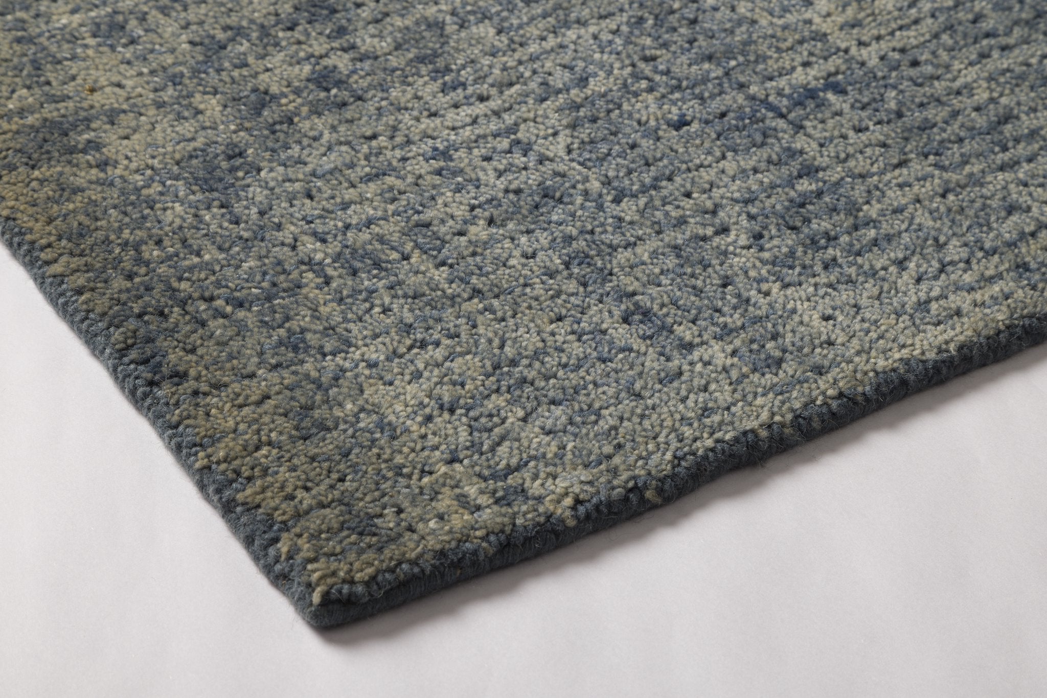Mistline Texture - Handcrafted Wool Carpet - 100% Wool - 8*5