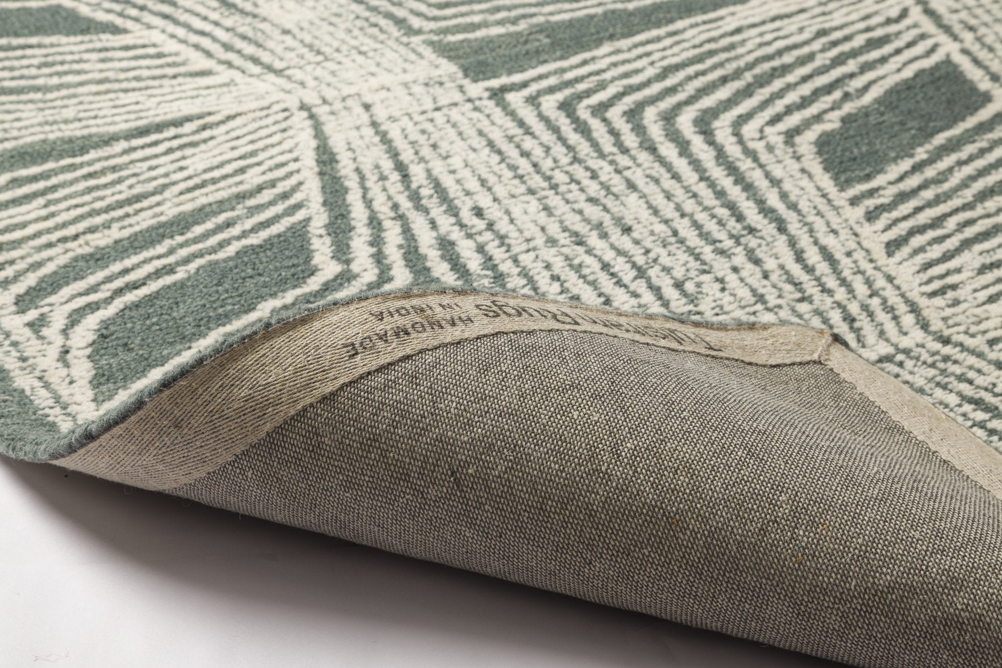Echo Lines - Handcrafted Wool Carpet - 100% Wool - 8*5
