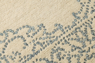 The Silent Heirloom - Artisan Wool Carpet - 100% Wool - 8*5