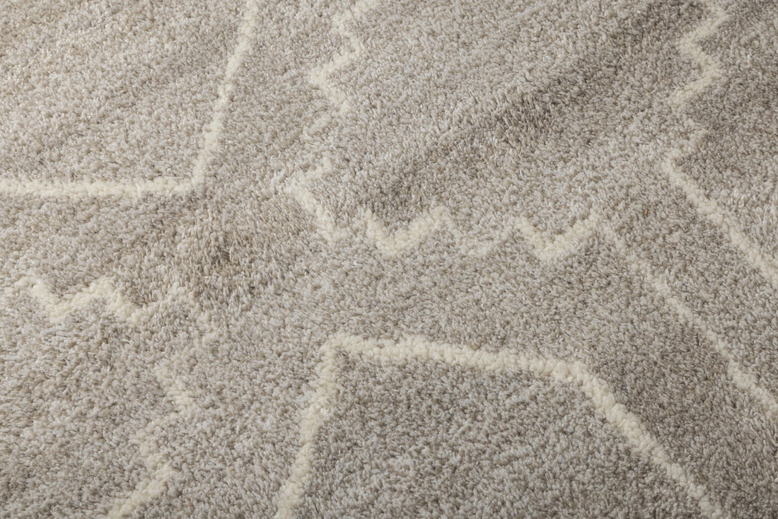 Architectural Weave - Handcrafted Wool Carpet - 100 % Wool - 8*5 ft