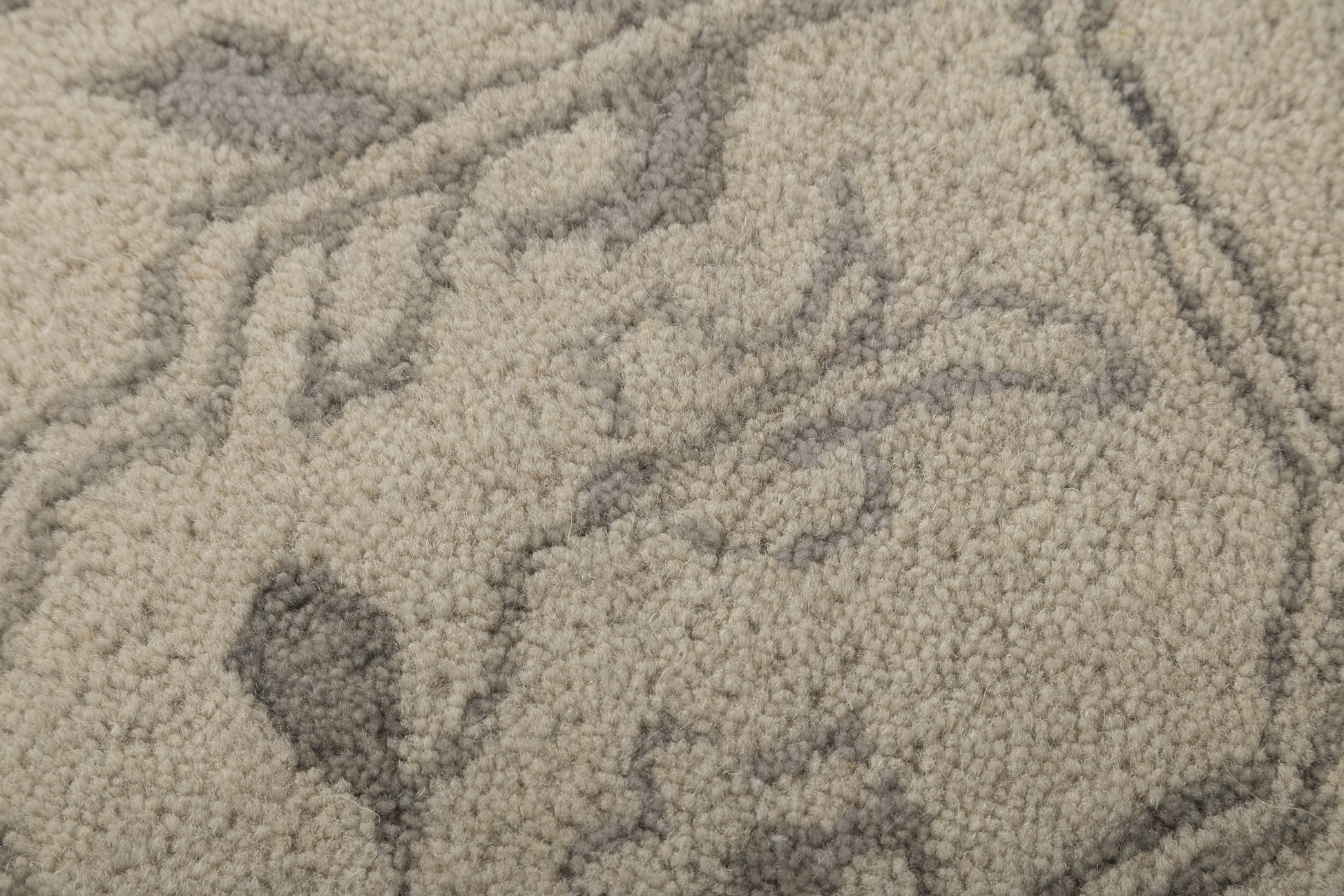 Heritage Bloom - Handcrafted Wool Carpet - 100 % Wool - 8*5 ft