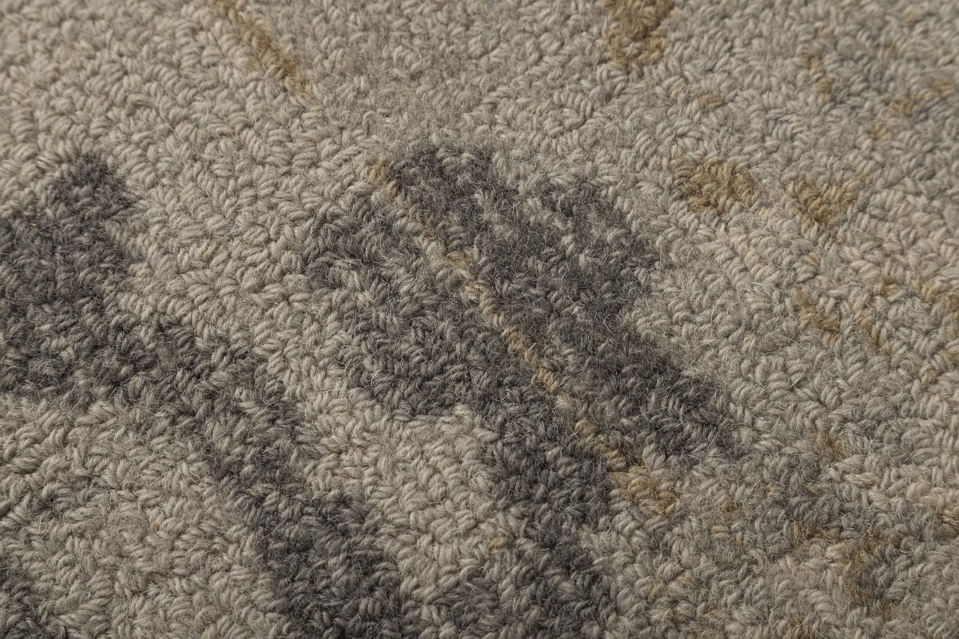 Mosaic Meadow- Handcrafted Wool Carpet - 100 % Wool - 8*5 ft