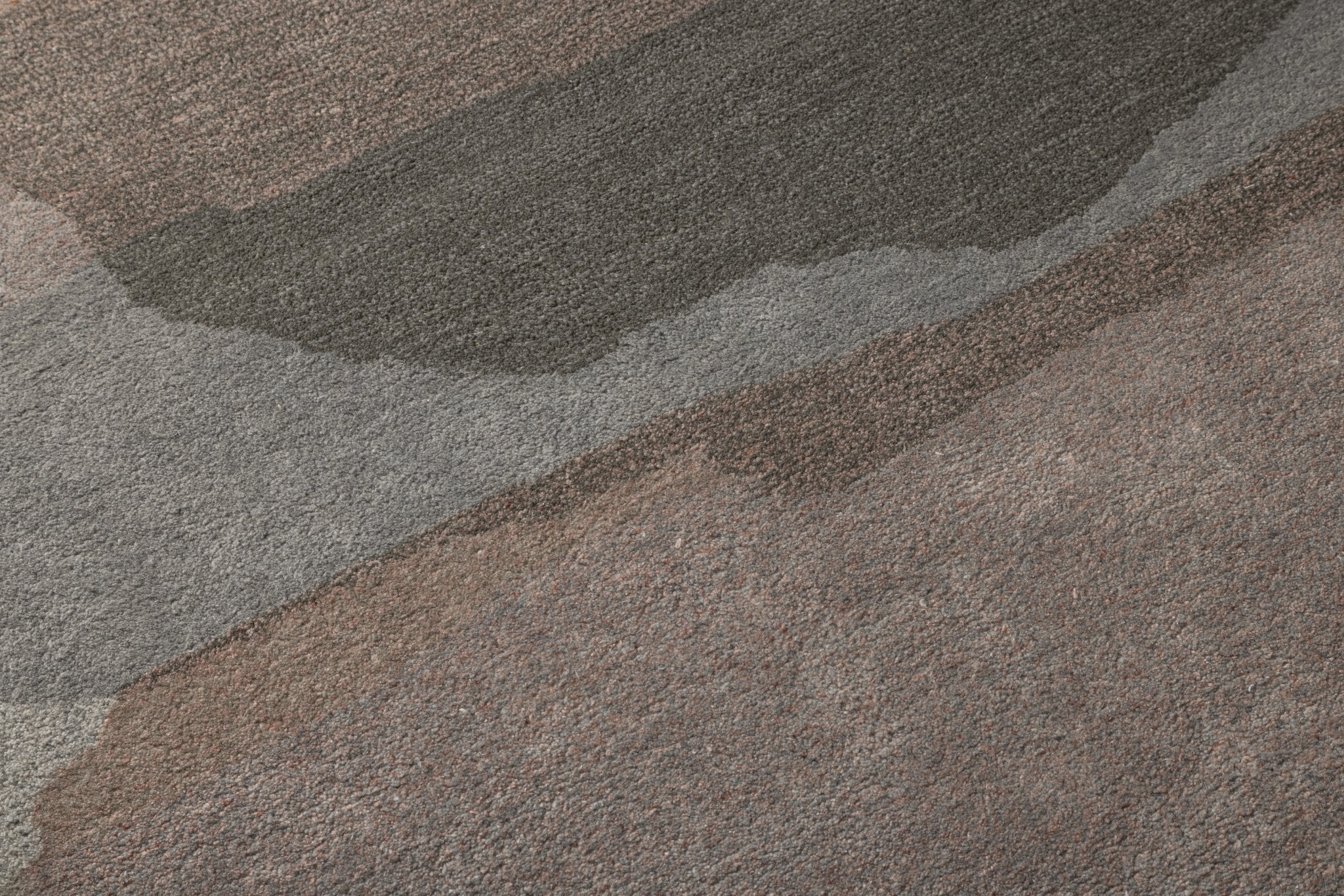 Abstract Layers - Handcrafted Wool Carpet - 100 % Wool - 8*5 ft