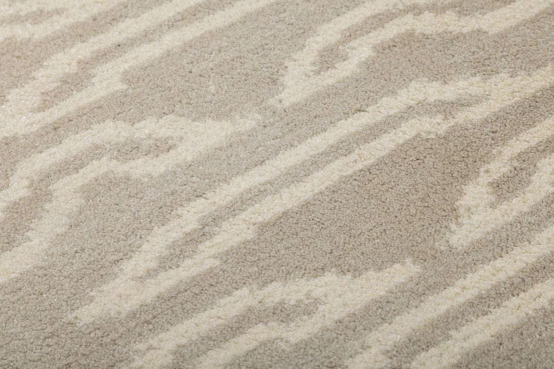 Ivory Ripple Flow - Handcrafted Wool Carpet - 100 % Wool - 8*5 ft