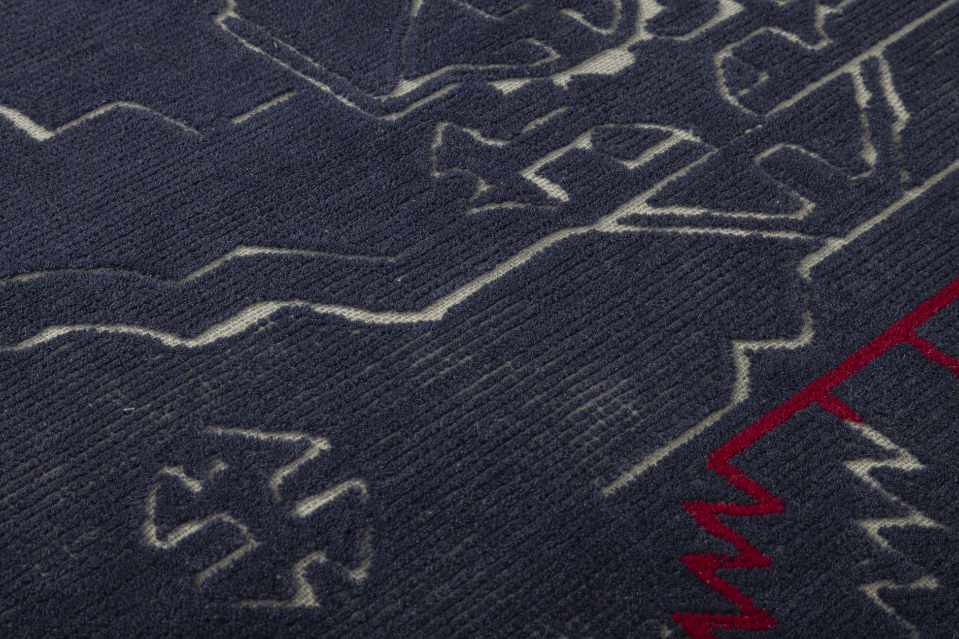 Indigo Tribal Crest - Handcrafted Wool Carpet - 100 % Wool - 8*5 ft