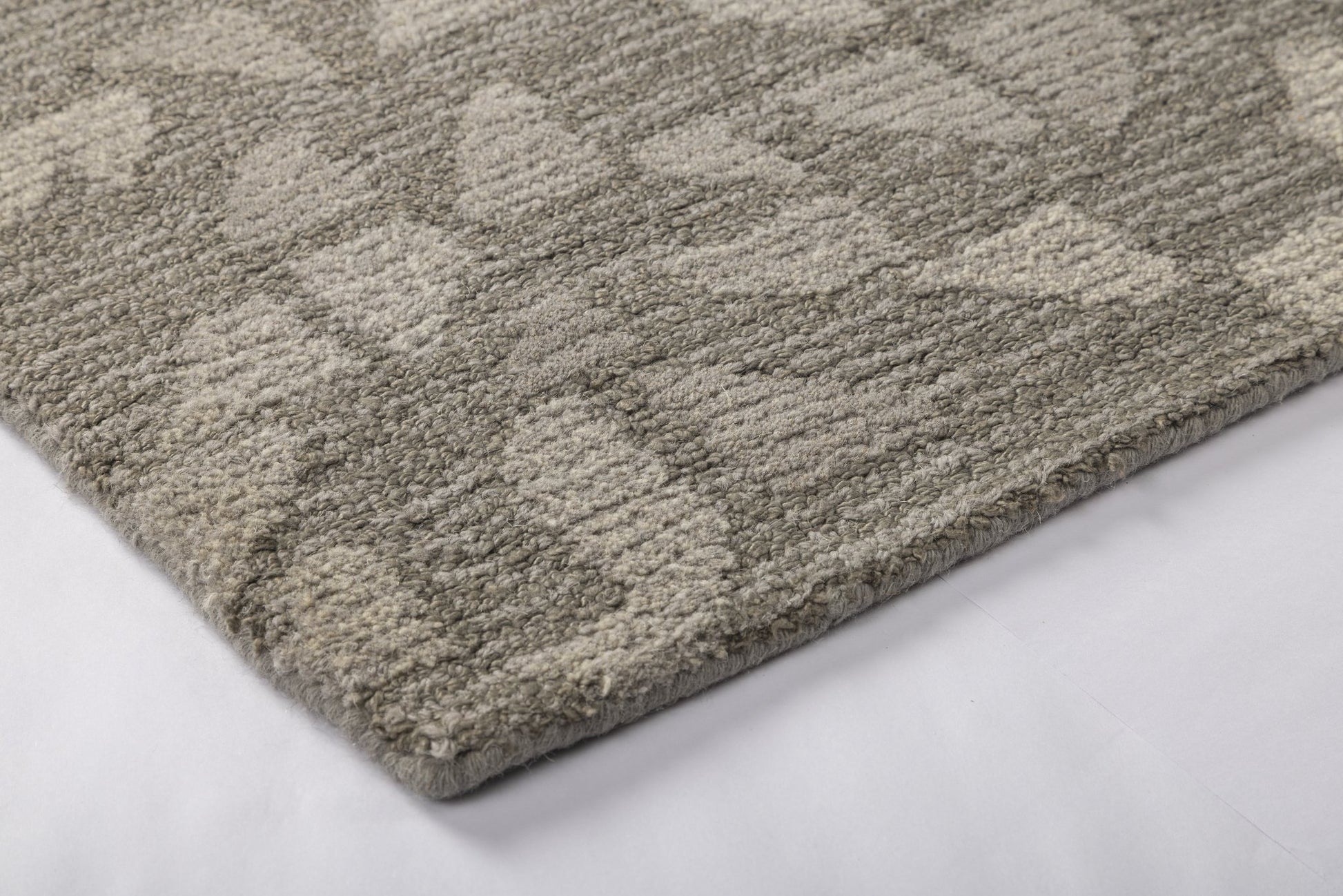 Sandstone Chevron Texture - Handcrafted Wool Carpet - 100 % Wool - 8*5 ft