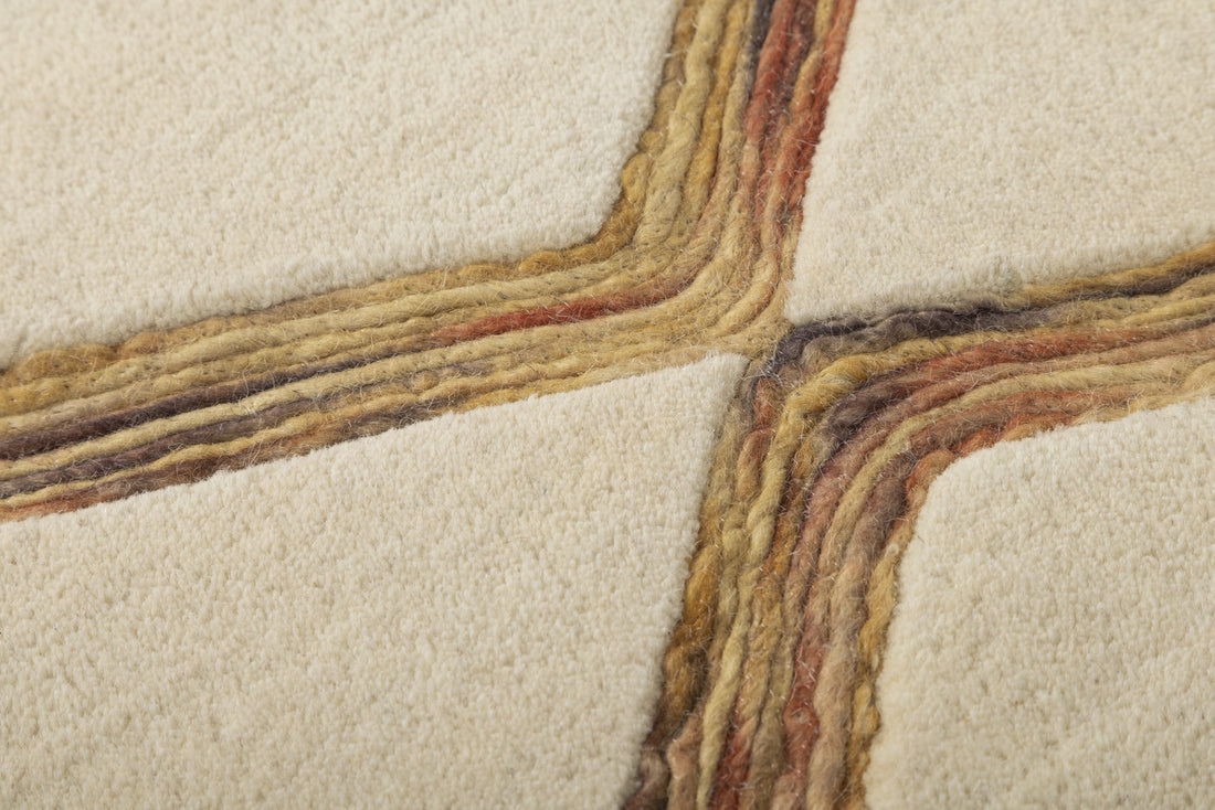 Amber Lattice Lines - Handcrafted Wool Carpet - 100 % Wool - 8*5 ft