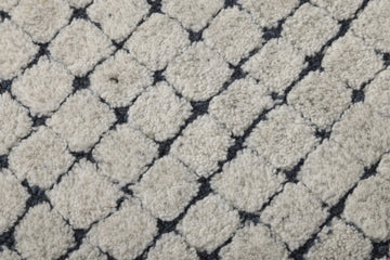 Ink Grid Whisper - Handcrafted Wool Carpet - 100 % Wool - 8*5 ft