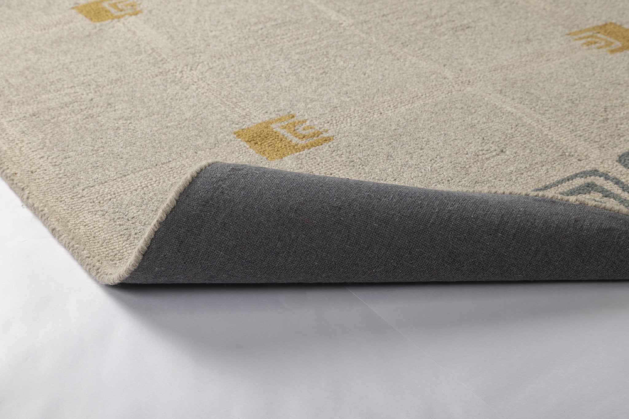 Borderline Blocks - Handcrafted Wool Carpet - 100 % Wool - 8*5 ft