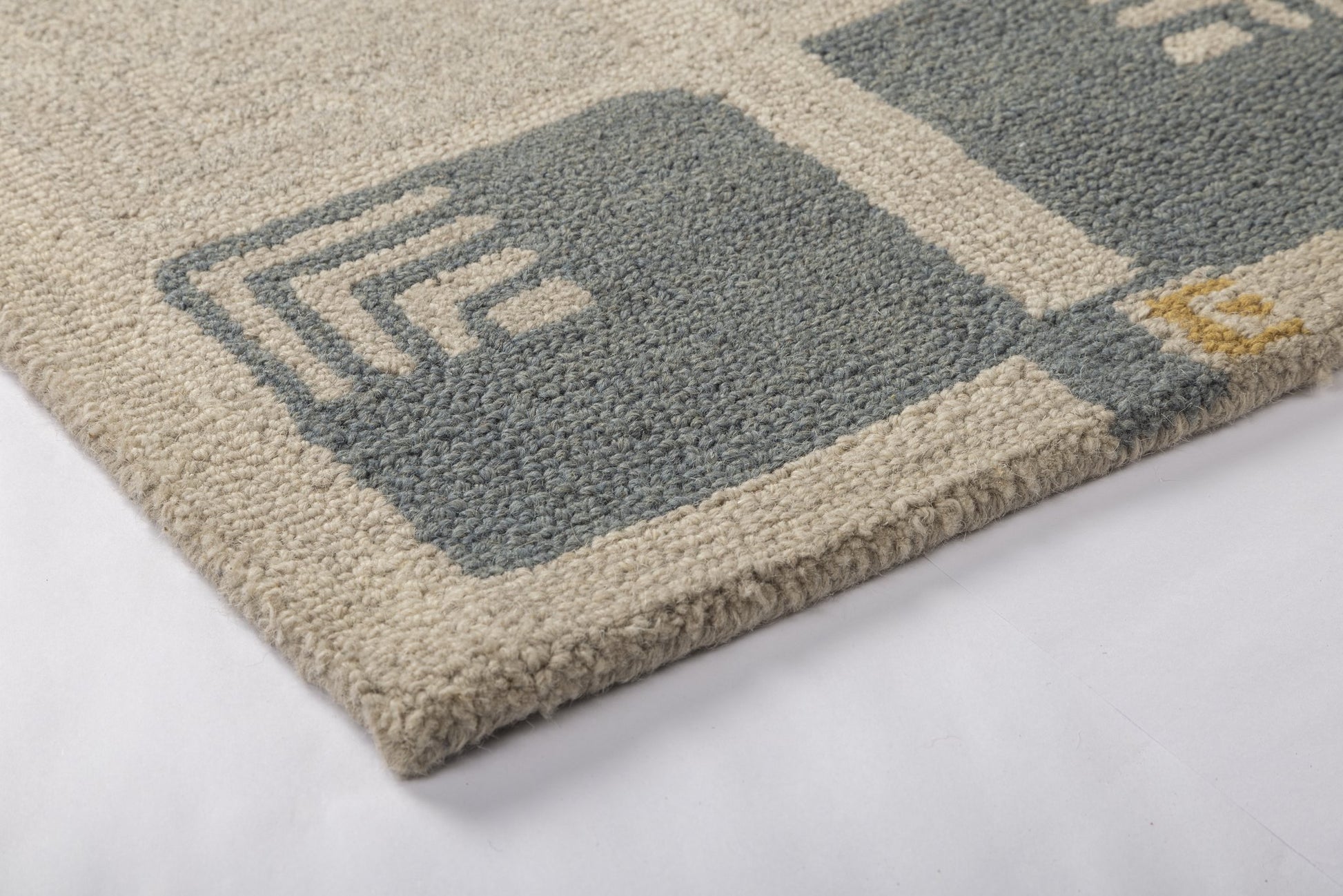 Borderline Blocks - Handcrafted Wool Carpet - 100 % Wool - 8*5 ft