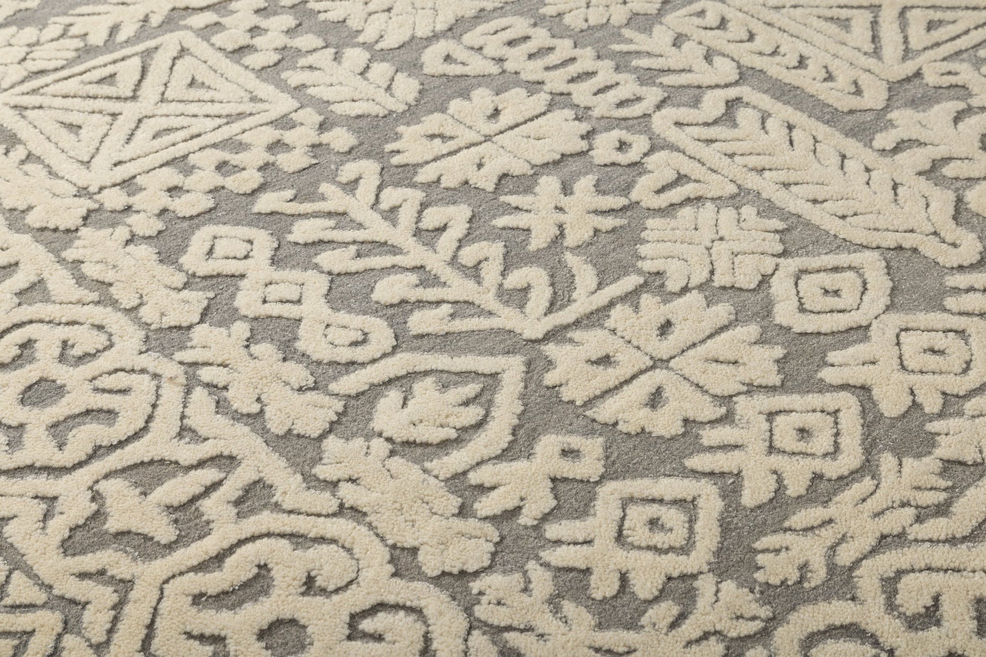 Folk Garden Frame - Handcrafted Wool Carpet - 100 % Wool - 8*5 ft