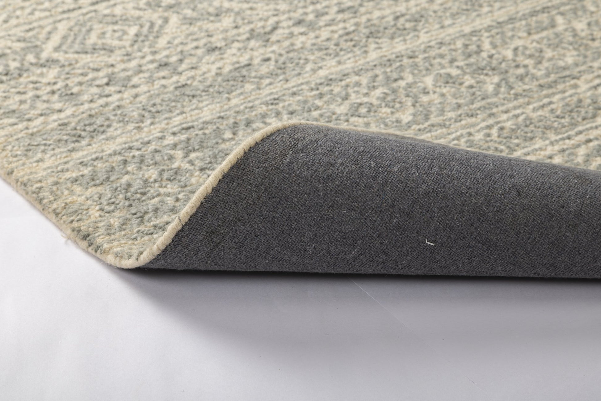 Misty Weave Lines - Handcrafted Wool Carpet - 100 % Wool - 8*5 ft