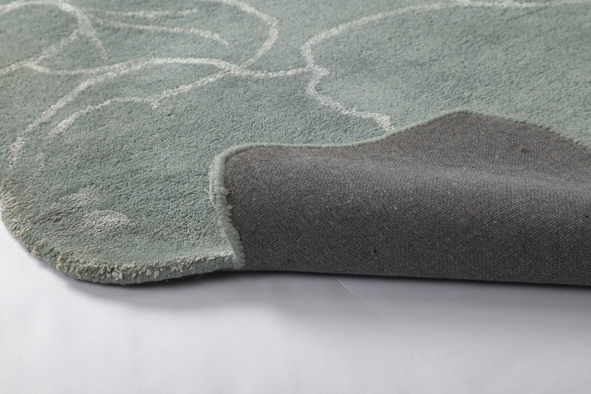 Verdant Bloom - Handcrafted Wool Carpet - 100 % Wool - 8*5 ft