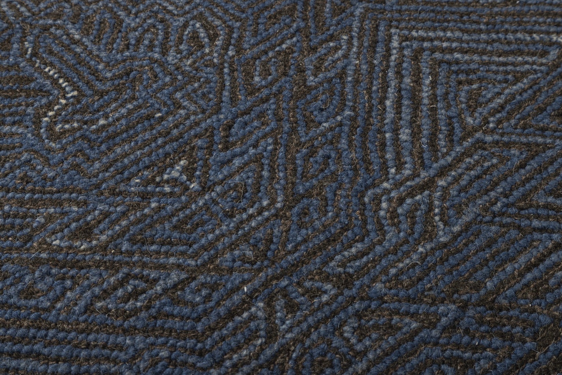 Indigo Maze - Handcrafted wool carpet - 100 % Wool - 8*5 ft