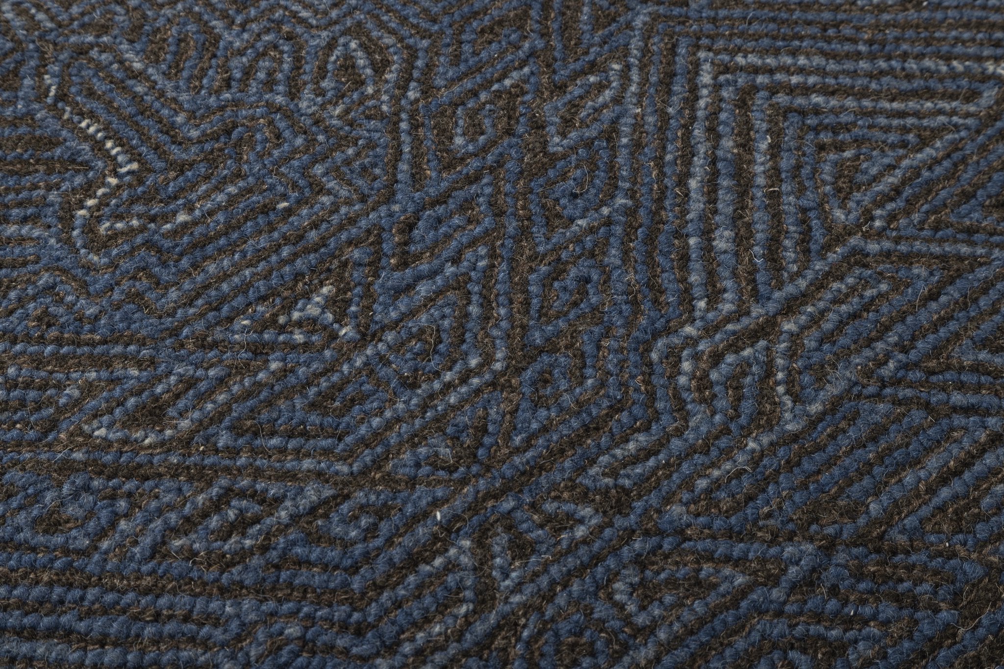 Indigo Maze - Handcrafted wool carpet - 100 % Wool - 8*5 ft