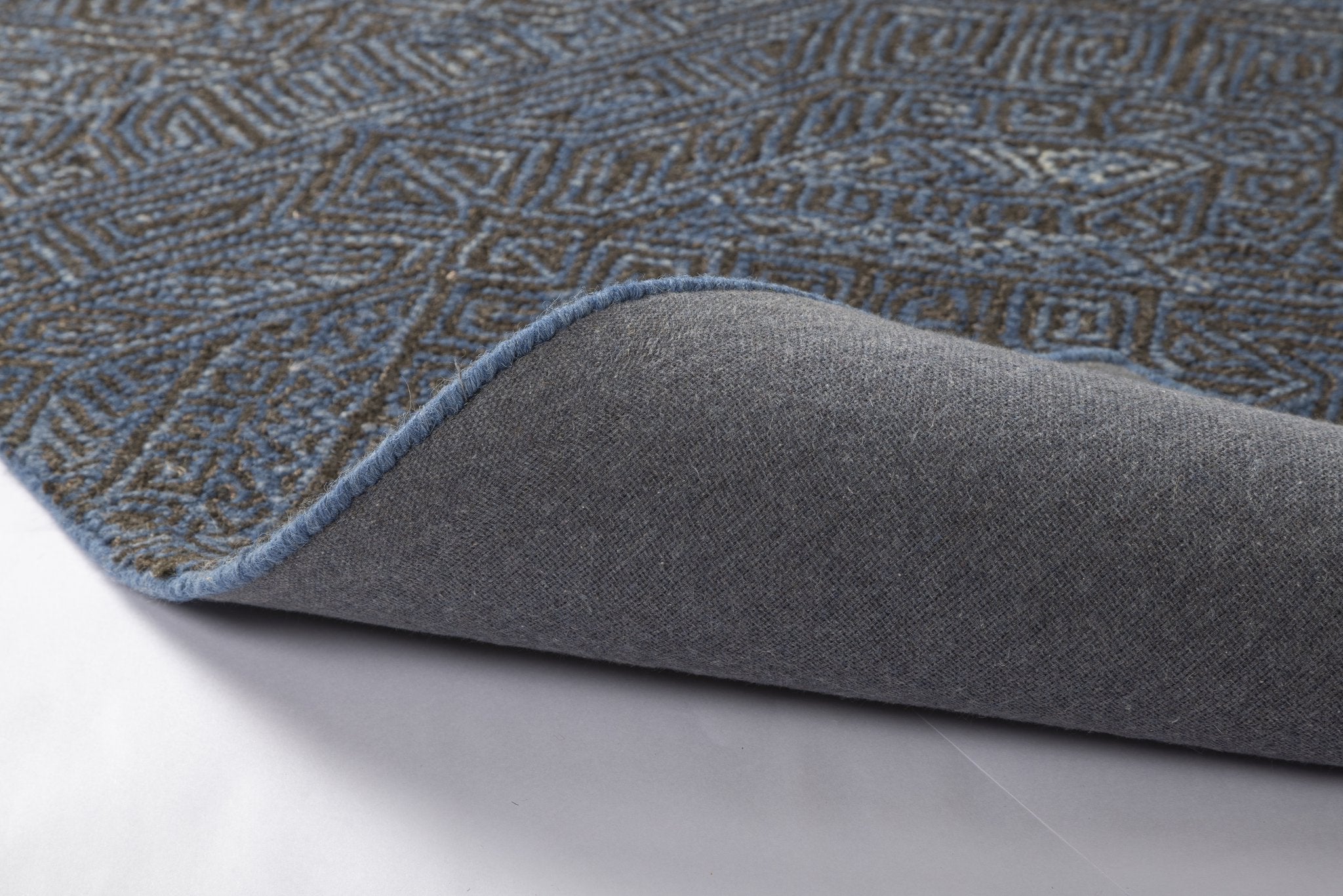 Indigo Maze - Handcrafted wool carpet - 100 % Wool - 8*5 ft
