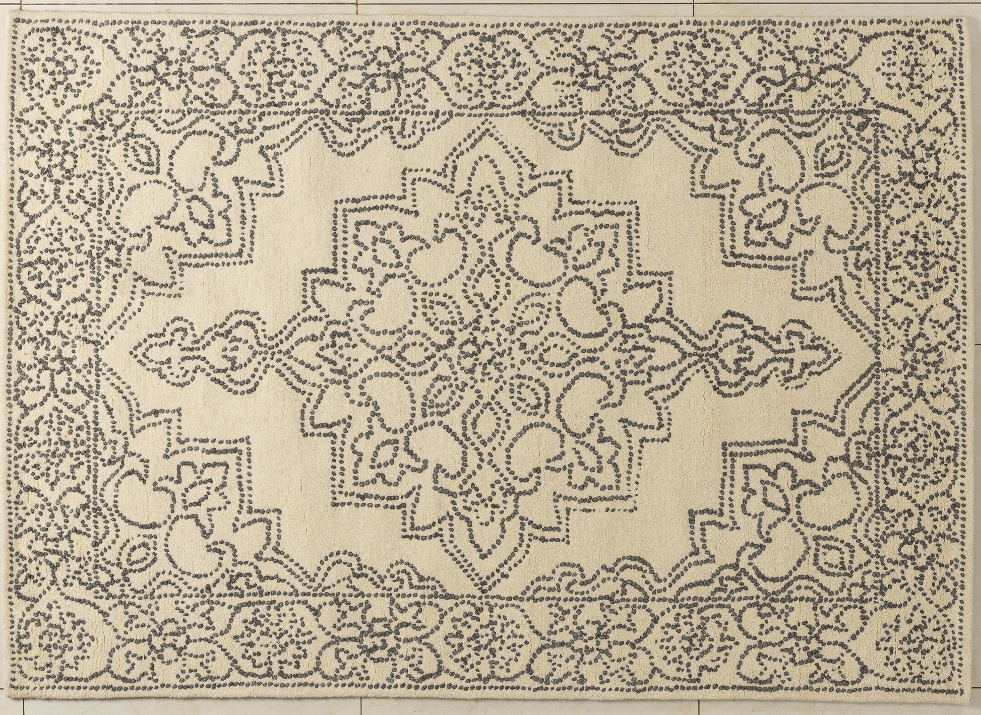 Honeycomb Gold -  Handcrafted Wool Carpet - Wool - 7*5 ft