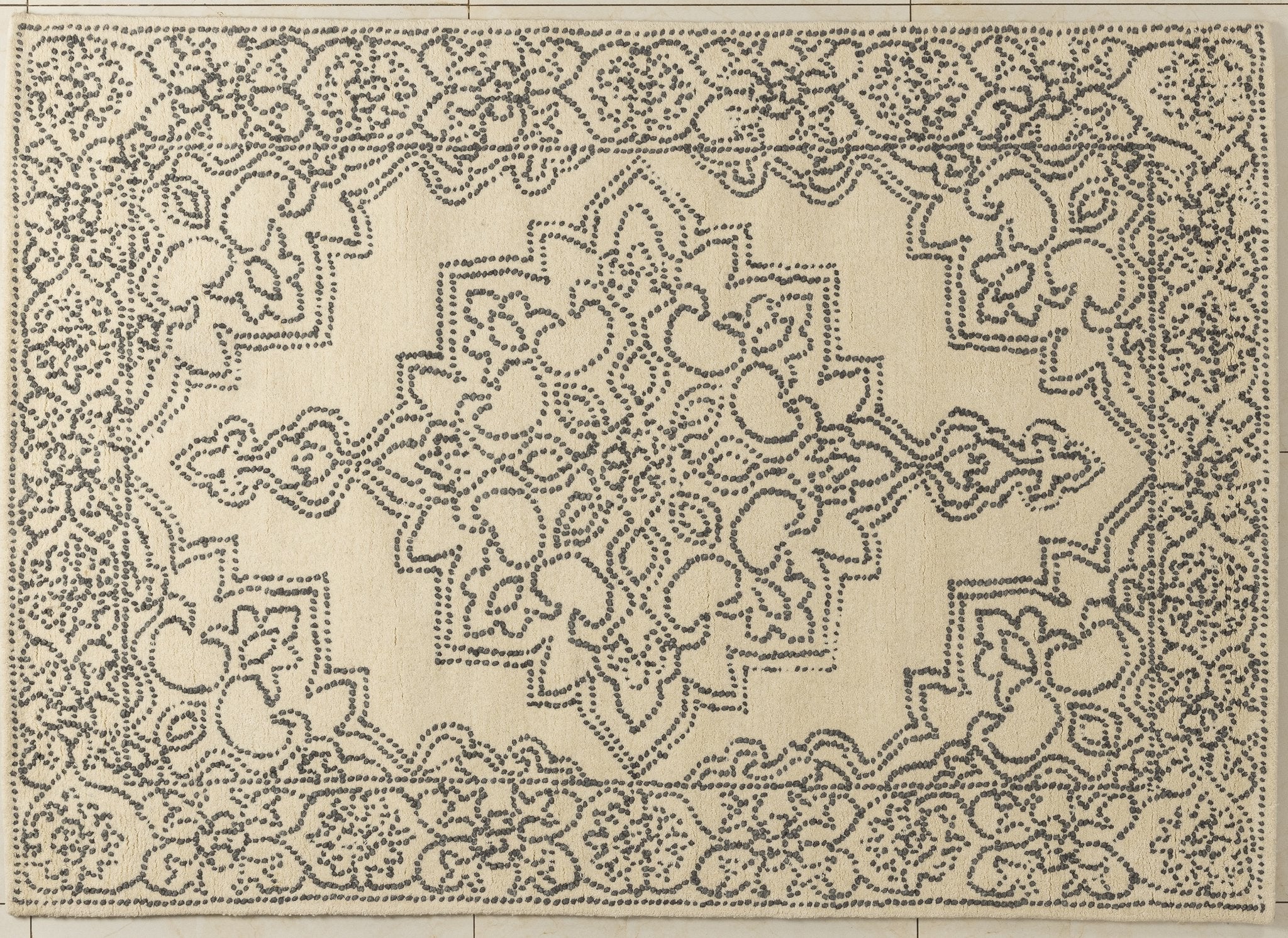 Honeycomb Gold -  Handcrafted Wool Carpet - Wool - 7*5 ft
