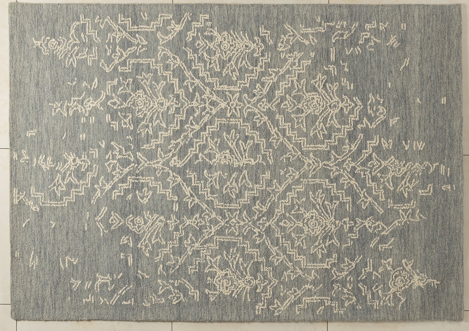 Grey Petals - Handcrafted Wool Carpet - Wool - 7*5 ft