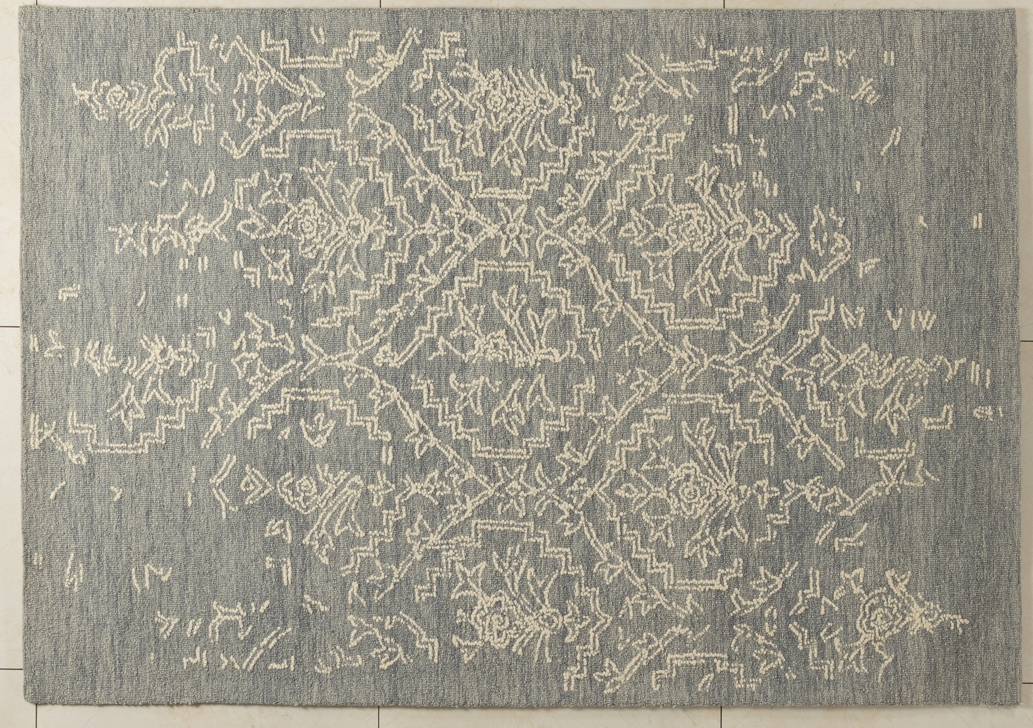 Grey Petals - Handcrafted Wool Carpet - Wool - 7*5 ft