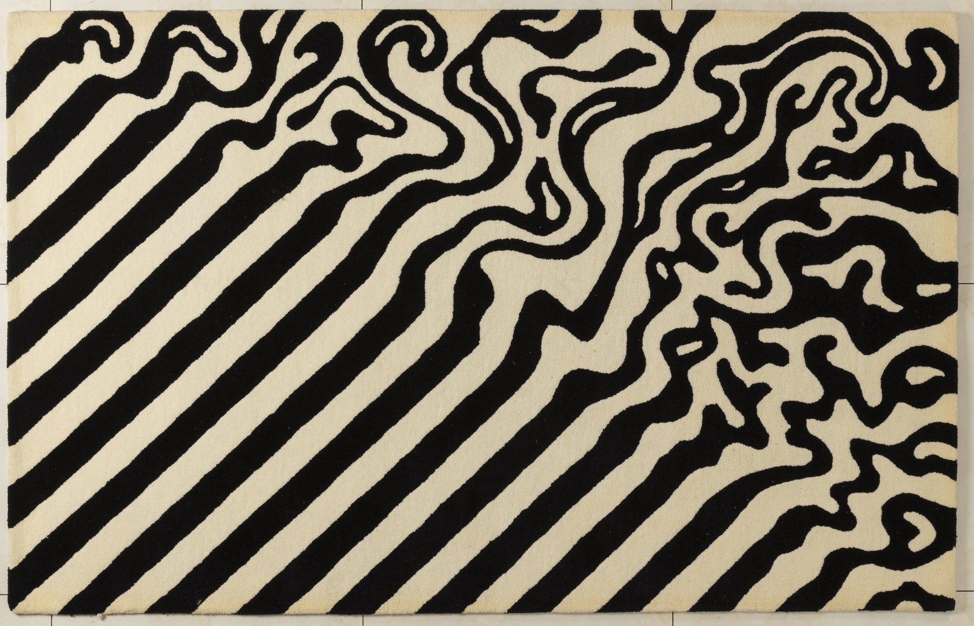 Ivory Black Lines - Handcrafted Wool Carpet - Wool - 7*5 ft