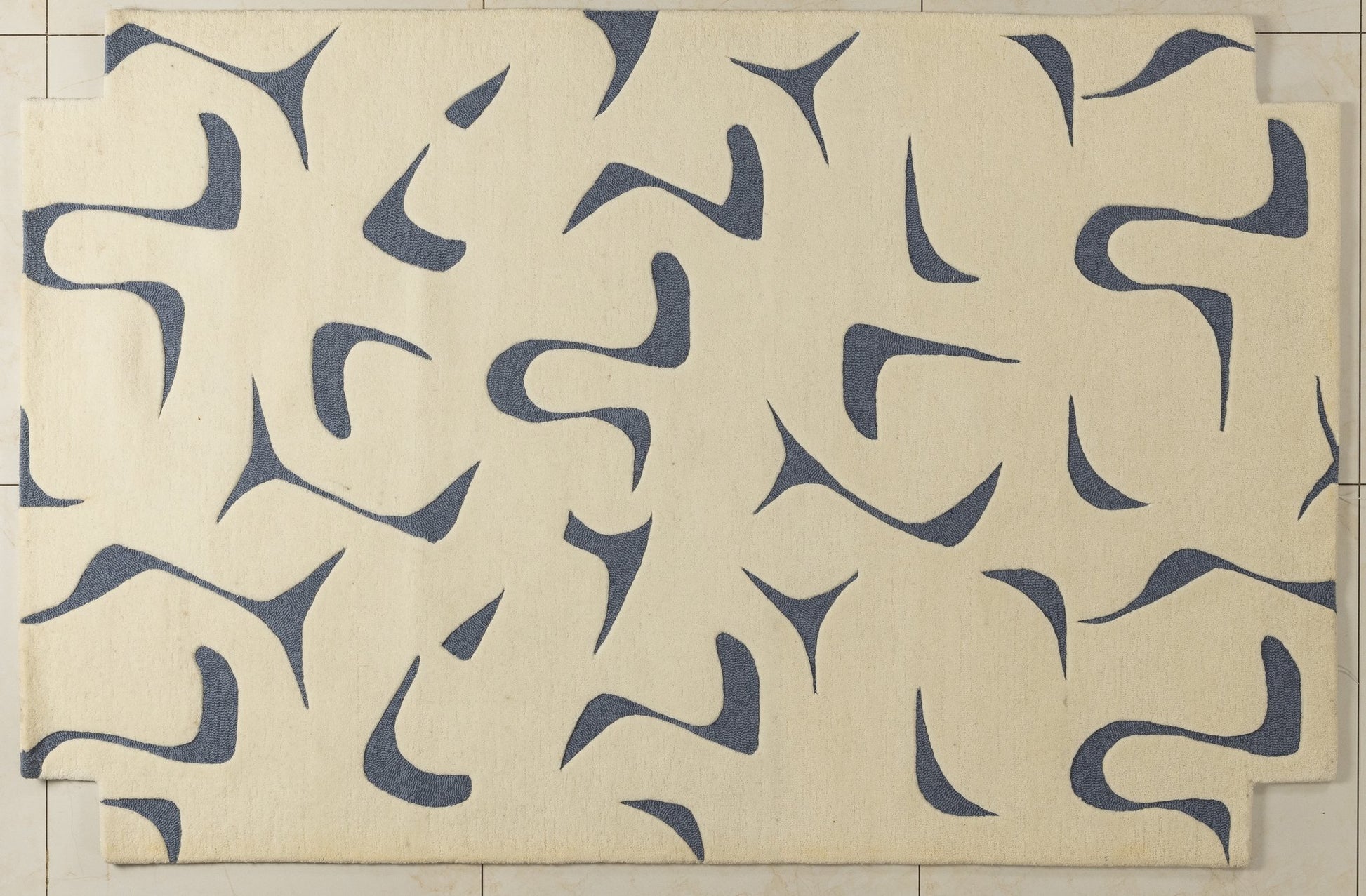 Blue White Motions - Handcrafted Wool Carpet - Wool - 7*5