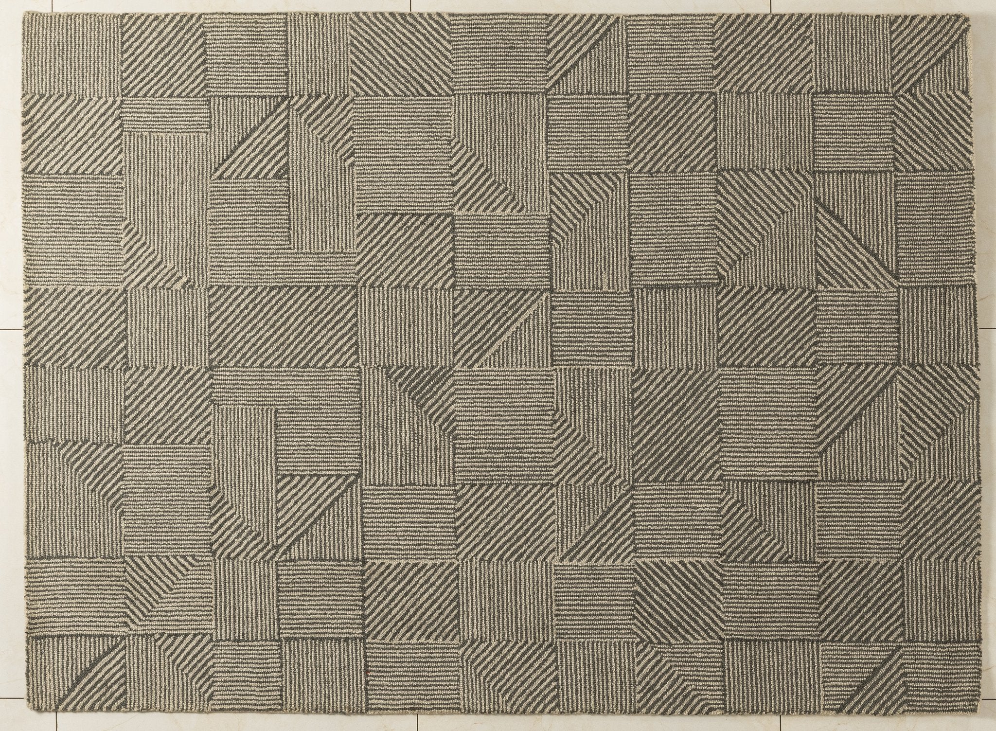 Grey Geo Blocks - Handcrafted Wool Carpet - Wool - 7*5