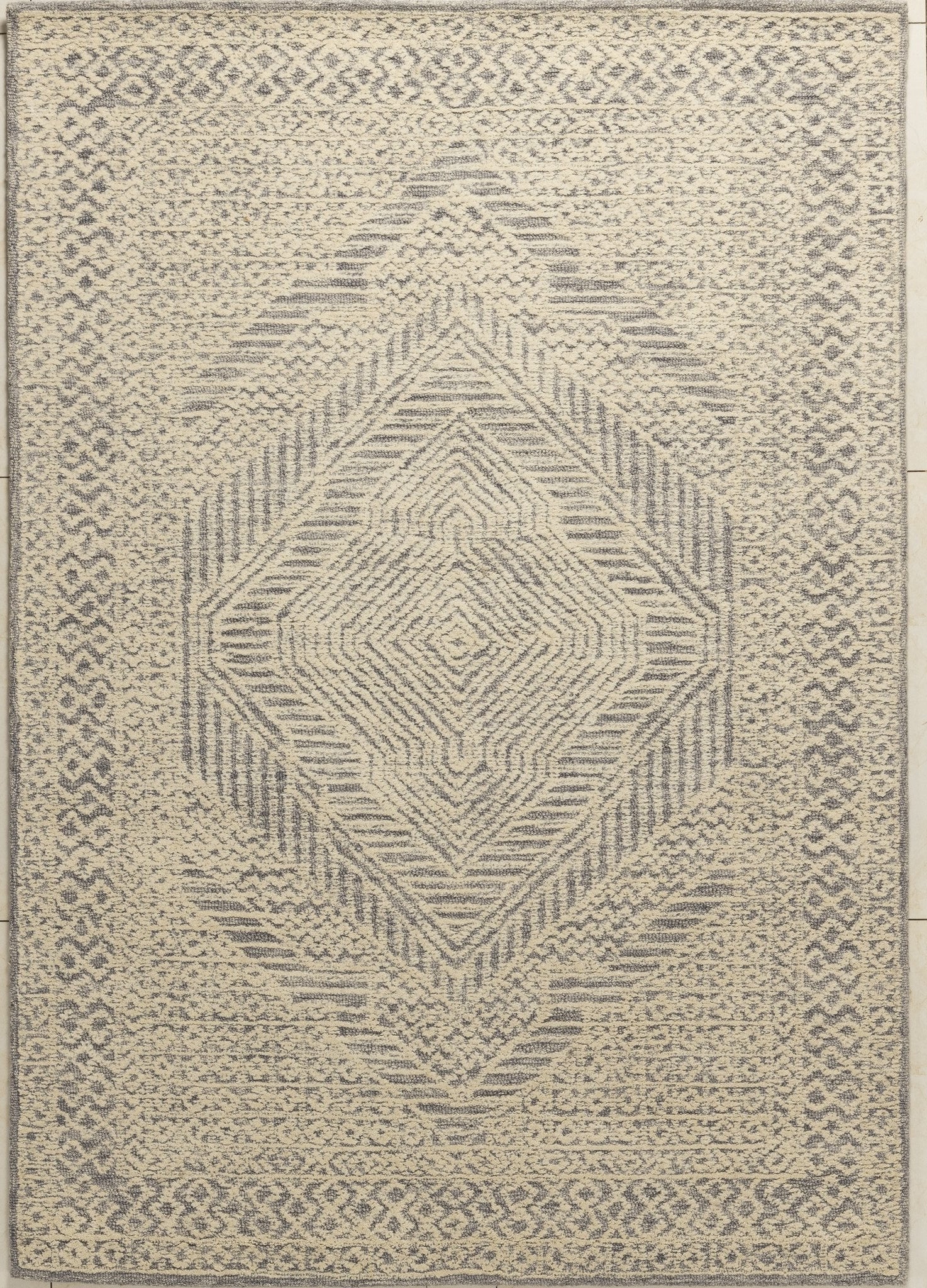 Muted Diamond – Artisans Wool Carpet - 100% Wool - 8*5