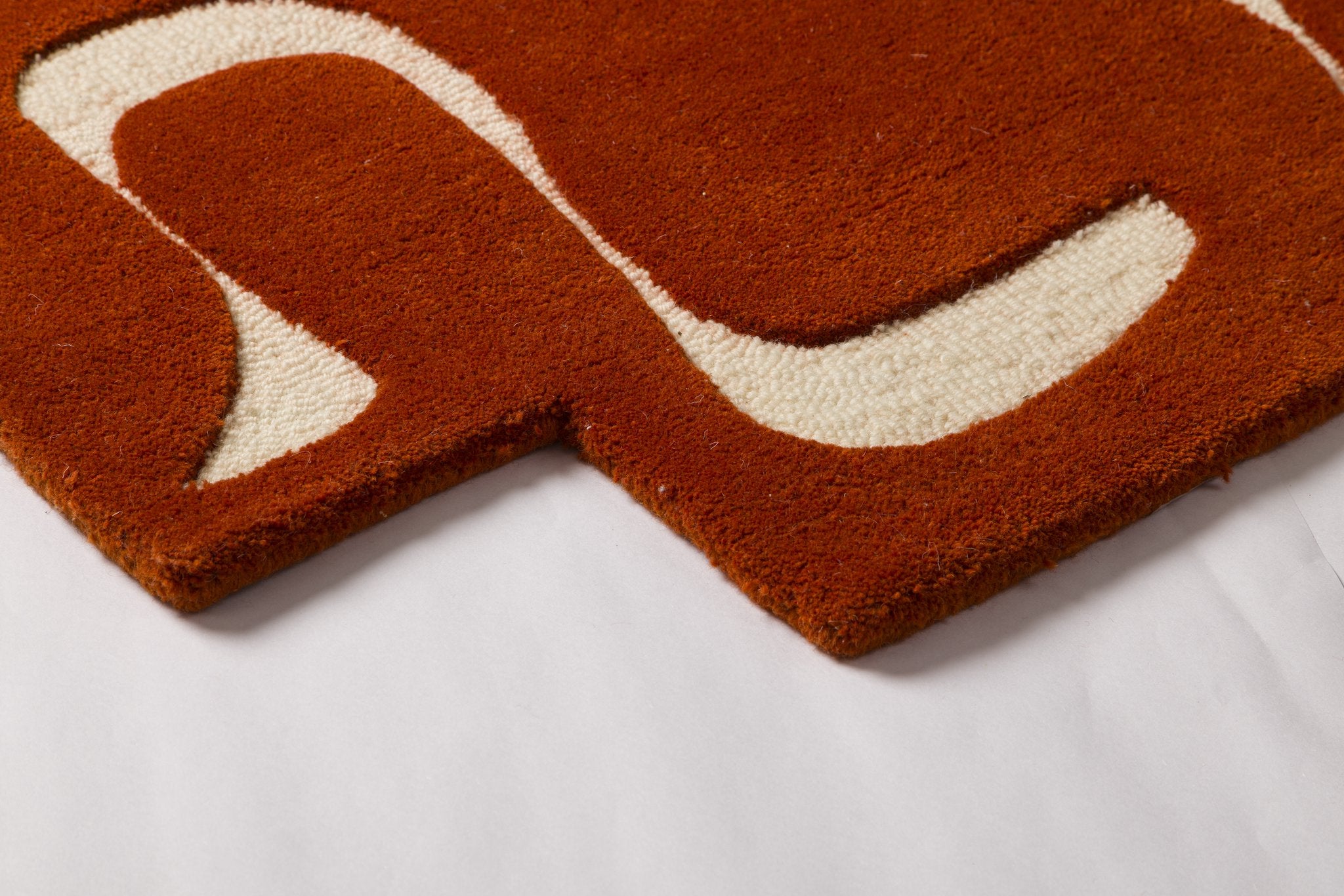 Terracotta Curve - Handcrafted Wool Carpet - Wool - 7*5 ft
